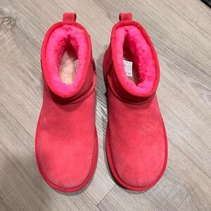 UGG Classic Ultra Mini Boots